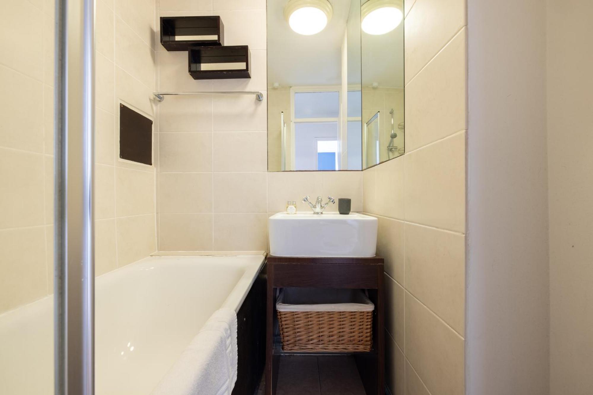 The Bermondsey Apartment London Exterior photo